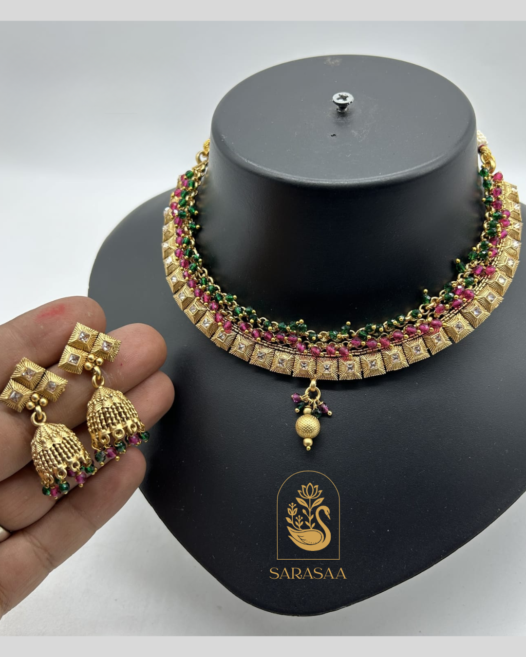 Sarasaa Rajwadi Gold-Plated Stone-Studded Necklace Set with Matching Earrings