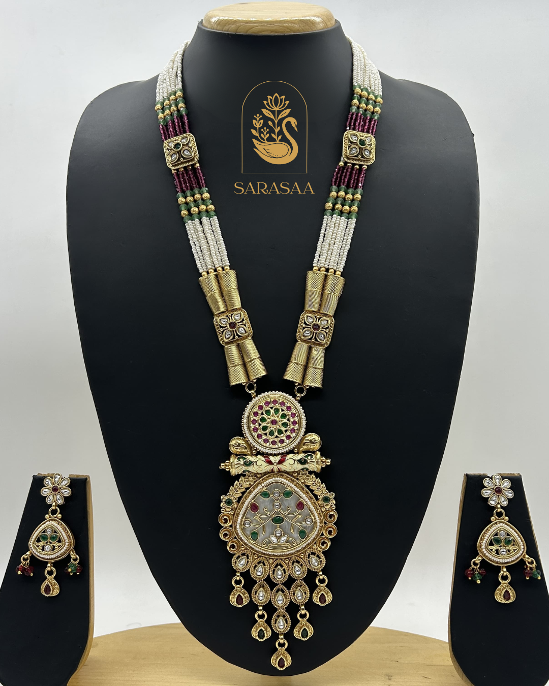 Sarasaa Gold-Plated Antique Rajwadi Kundan & Pearl Beaded Long Necklace - 256