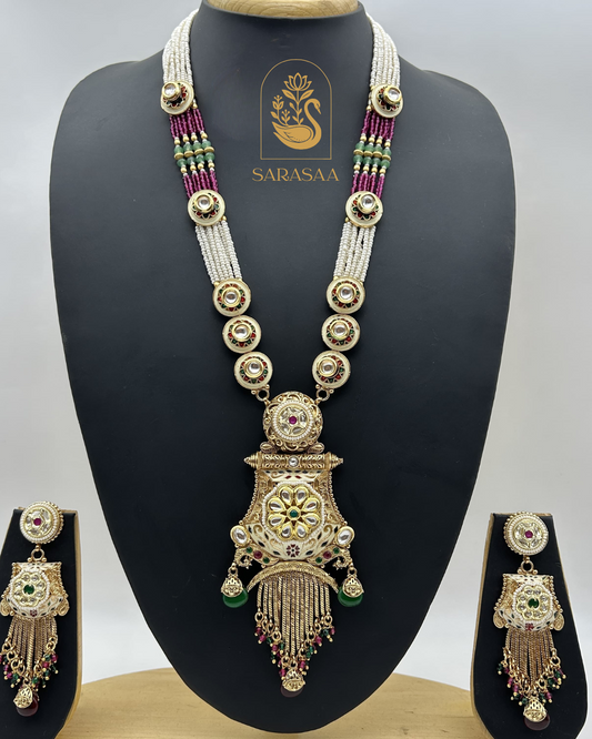 Sarasaa Heritage Kundan Pendant Necklace Set with Earrings. - 246